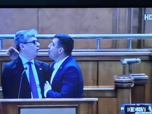 George Simion l-a agresat pe ministrul Energei: "Ești un hoț!" Imaginile care au șocat România / VIDEO