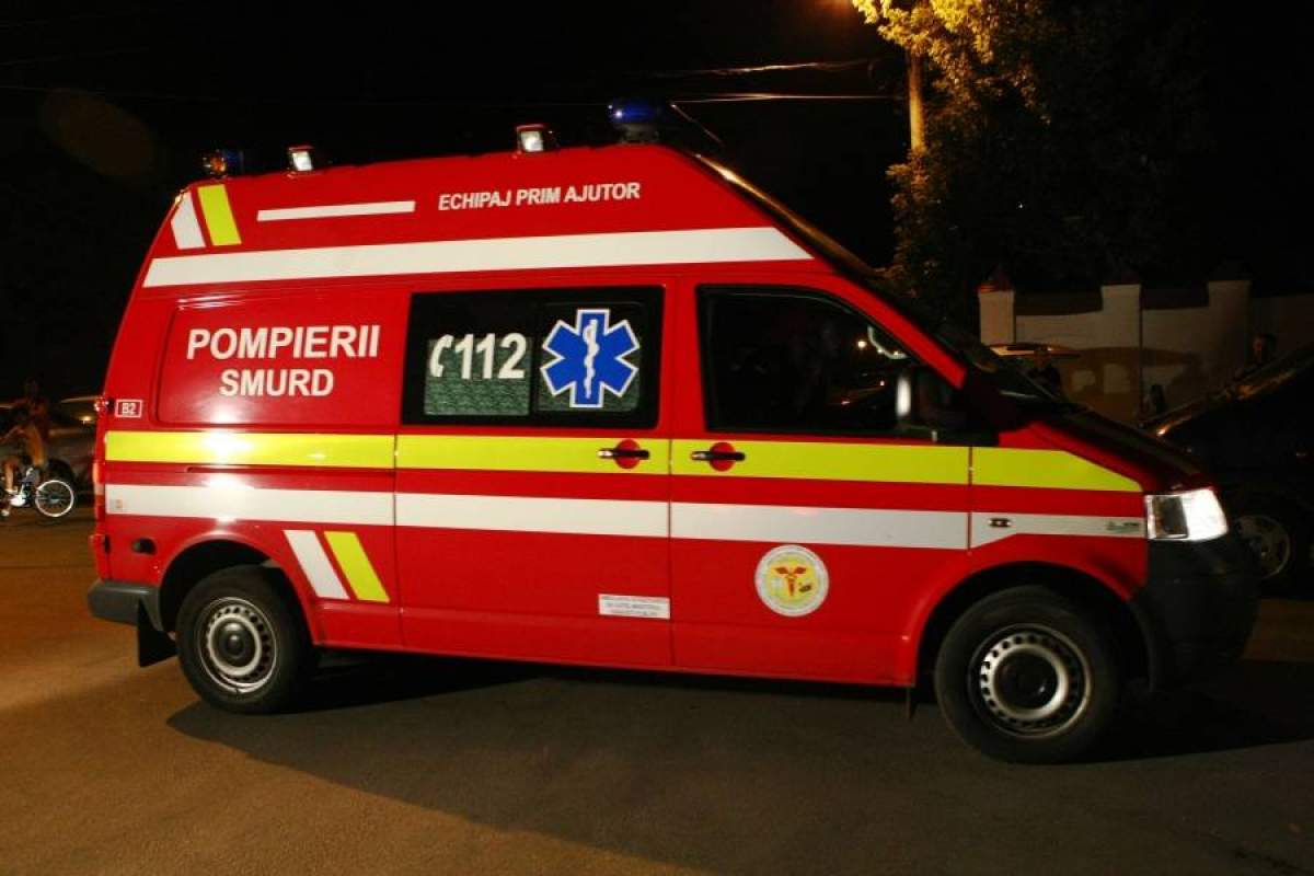 Tânără de 22 de ani, din Iași, bătută de un șofer, pentru că s-a băgat în fața lui la coada de la benzinărie. Femeia a ajuns de urgență la spital