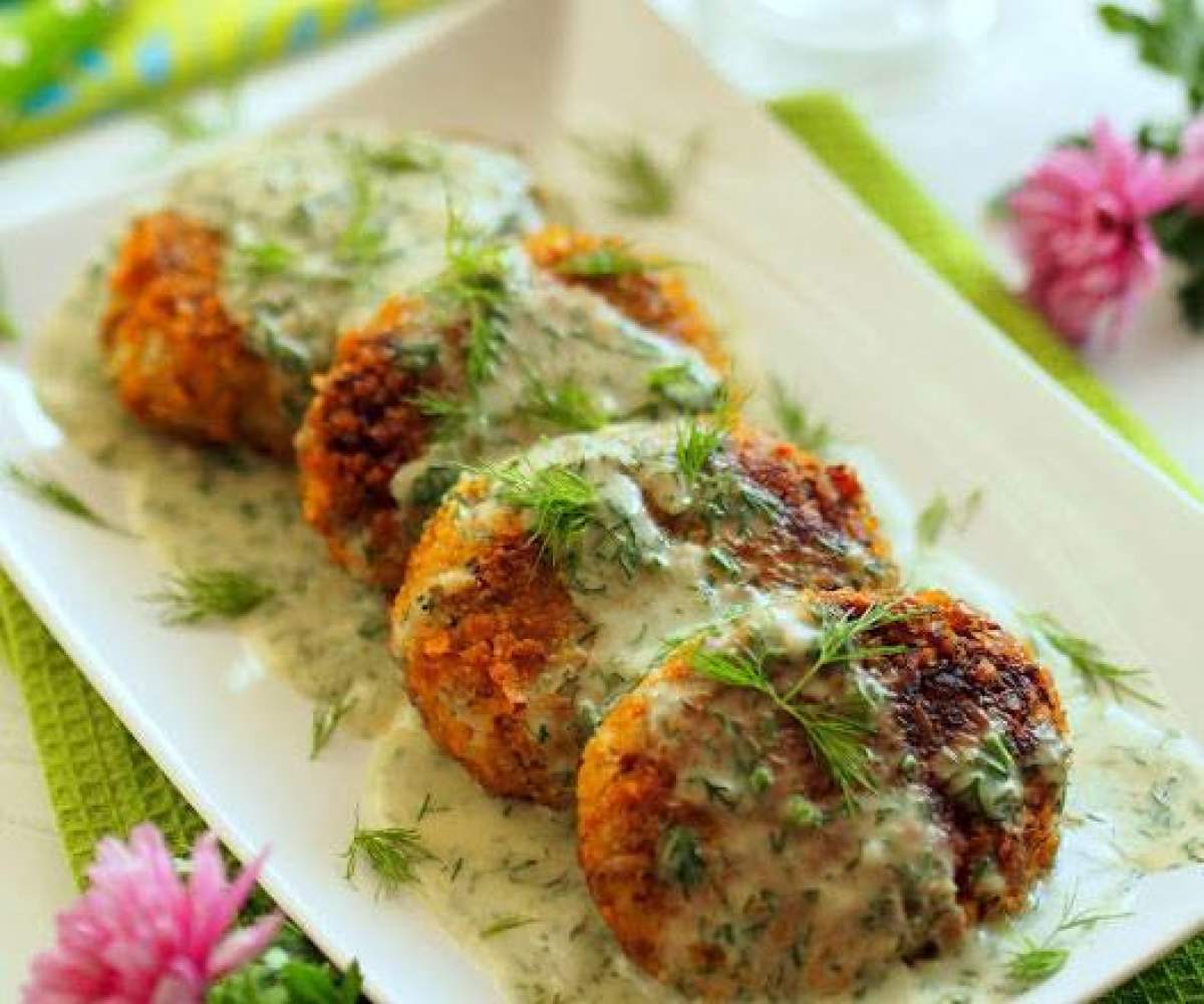 Chifteluțe cu varză și carne Chifteluțe cu varză și carne. O rețetă îndrăzneață, pe placul tuturor
