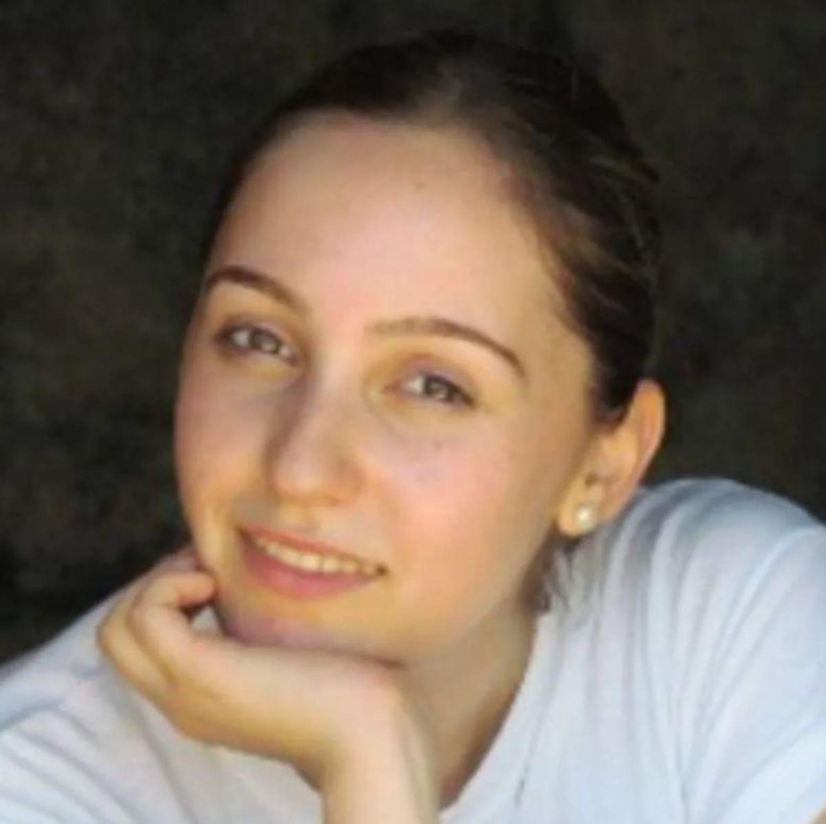 O tânără din Ucraina, mama ei și șoferul lor au fost uciși cu bestialitate e forțele lui Vladimir Putin