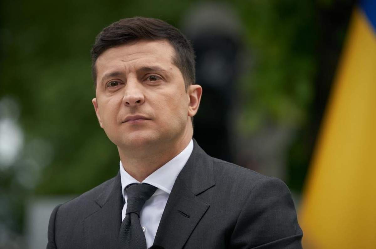 Volodomir Zelenski avertizează că asaltul militar al Rusiei se va extinde la membrii NATO. Președintele Ucrainei cere iar zonă de interdicție aeriană