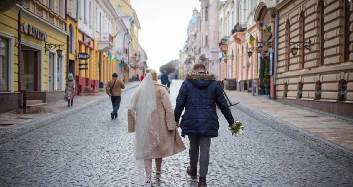 Ucraina a înregistrat peste 10.600 de căsătorii după invazia armatei ruse. Ce a transmis Ministerul de Justiție al Ucrainei