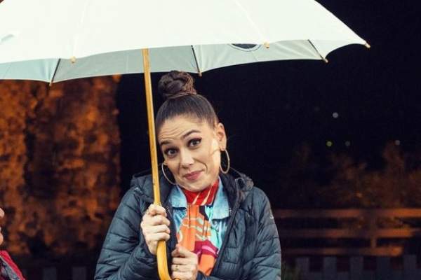 Irina Fodor, prinsă "la furat" din magazin chiar de Răzvan Fodor. Reacția prezentatoarei: "Mă duc să plătesc, că mă fac de rușine!"