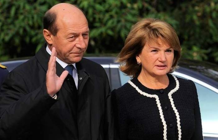 Soția lui Traian Băsescu, primele declarații despre starea fostului președinte: ”Se simte ca la spital”