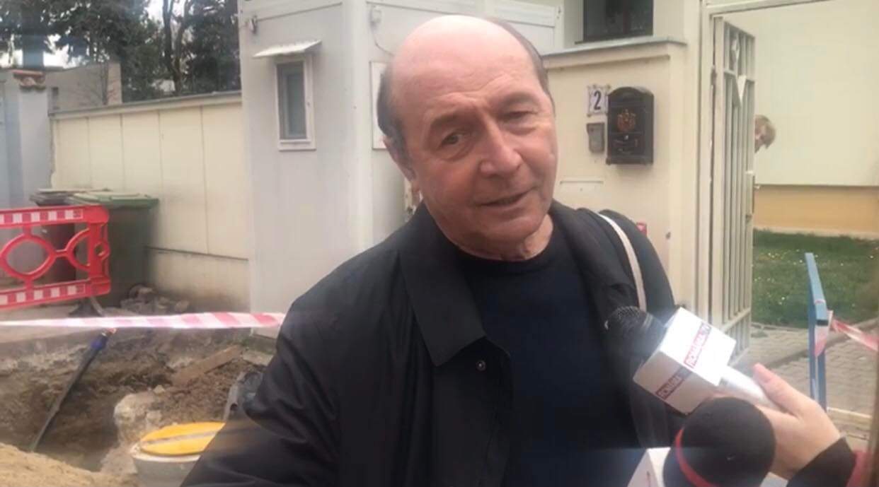 Cât de grijulie este Maria, soția lui Trăian Băsescu. Cum a fost așteptat fostul președinte la vila de protocol