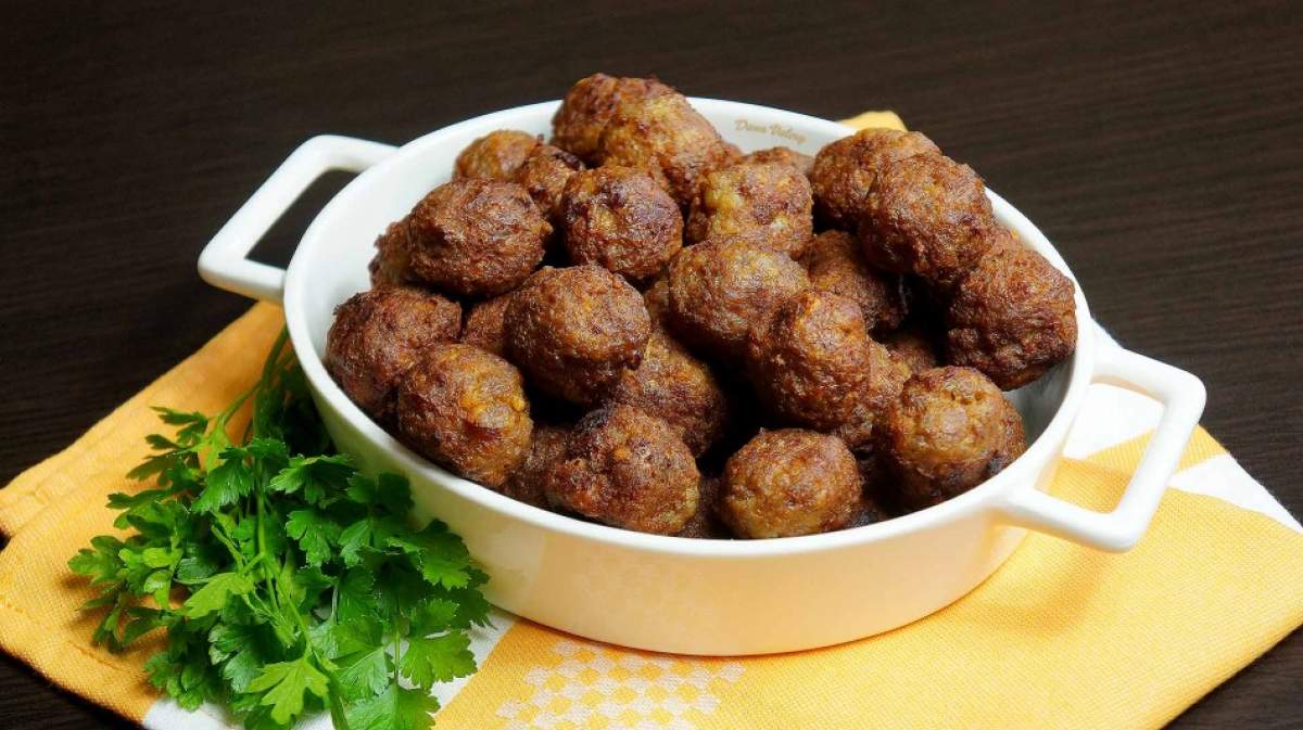 Rețetă de chiftele pufoase din carne de curcan. Un preparat de-a dreptul gustos