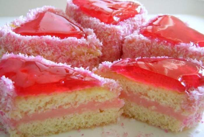 Prăjitura inimioare îndrăgostite. Un desert ideal pentru 8 martie