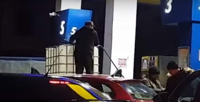 Imagini uimitoare surprinse la o benzinărie din Slatina. Un șofer a fost filmat în timp ce umplea cu combustibil un container de 1.000 litri / FOTO