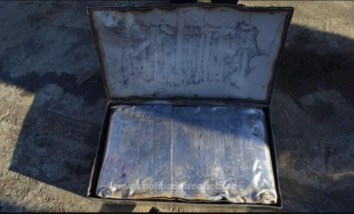 38 de kilograme de opiu au fost găsite în autoturismul unui cetățean turc. Voia să treacă pe la frontiera Calafat / FOTO