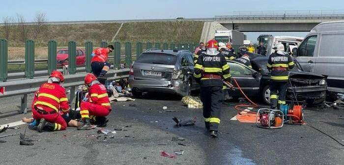 Accident grav pe autostrada Timișoara - Deva! Doi adulți și un copil au decedat / FOTO