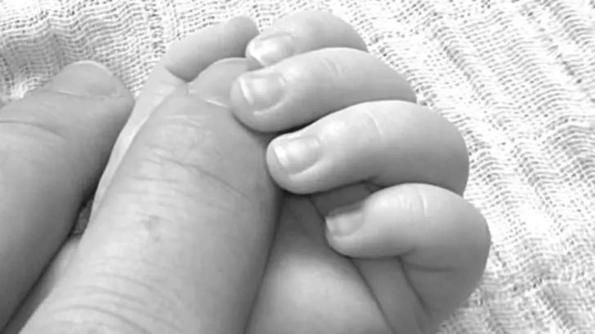 Moarte misterioasă Copil de doi ani din Satu Mare, omorât în bătaie. Polițiștii au deschis dosar penal de moarte suspectă