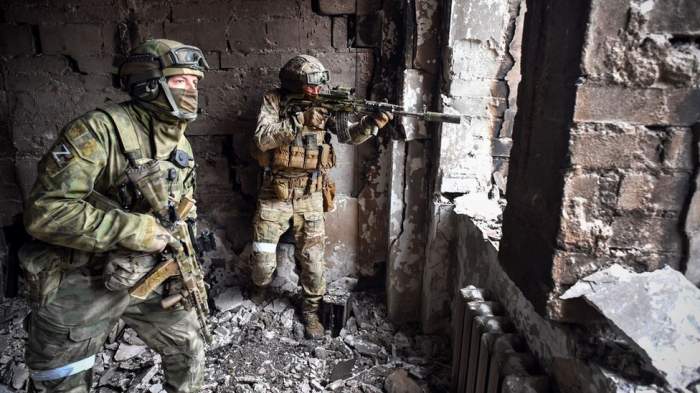 Ucraina respinge ultimatumul dat de Rusia pentru predarea soldaților din Mariupol. Ce mesaj a transmis premierul ucrainean
