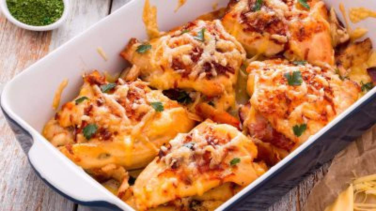 Rețetă de piept de pui umplut cu șuncă și cașcaval, la cuptor. Un preparat care nu poate lipsi de pe masa ta Enter Mihaela
