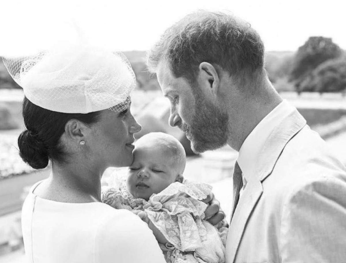 Prințul Harry și Meghan Markle, alături de fiul lor