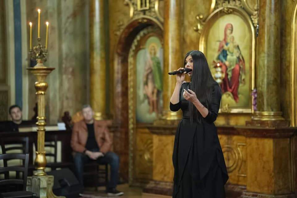 Paula Seling a cântat în biserici în Săptămâna Mare. Artista s-a simțit extraordinar: „Vă doresc sărbători luminate” / FOTO