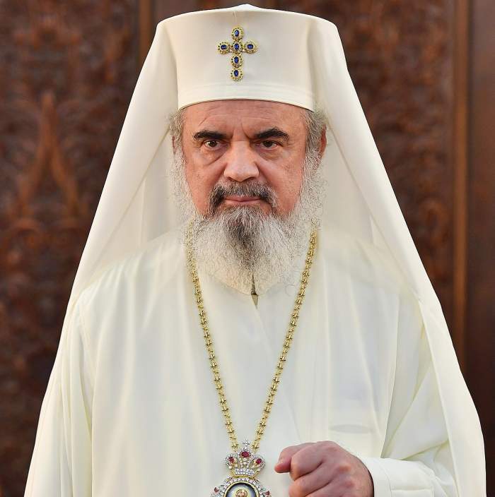 Ce a spus Patriarhul Daniel la slujba de Înviere. Acesta se roagă să înceteze războiul: „Să ne ajute Dumnezeu!”