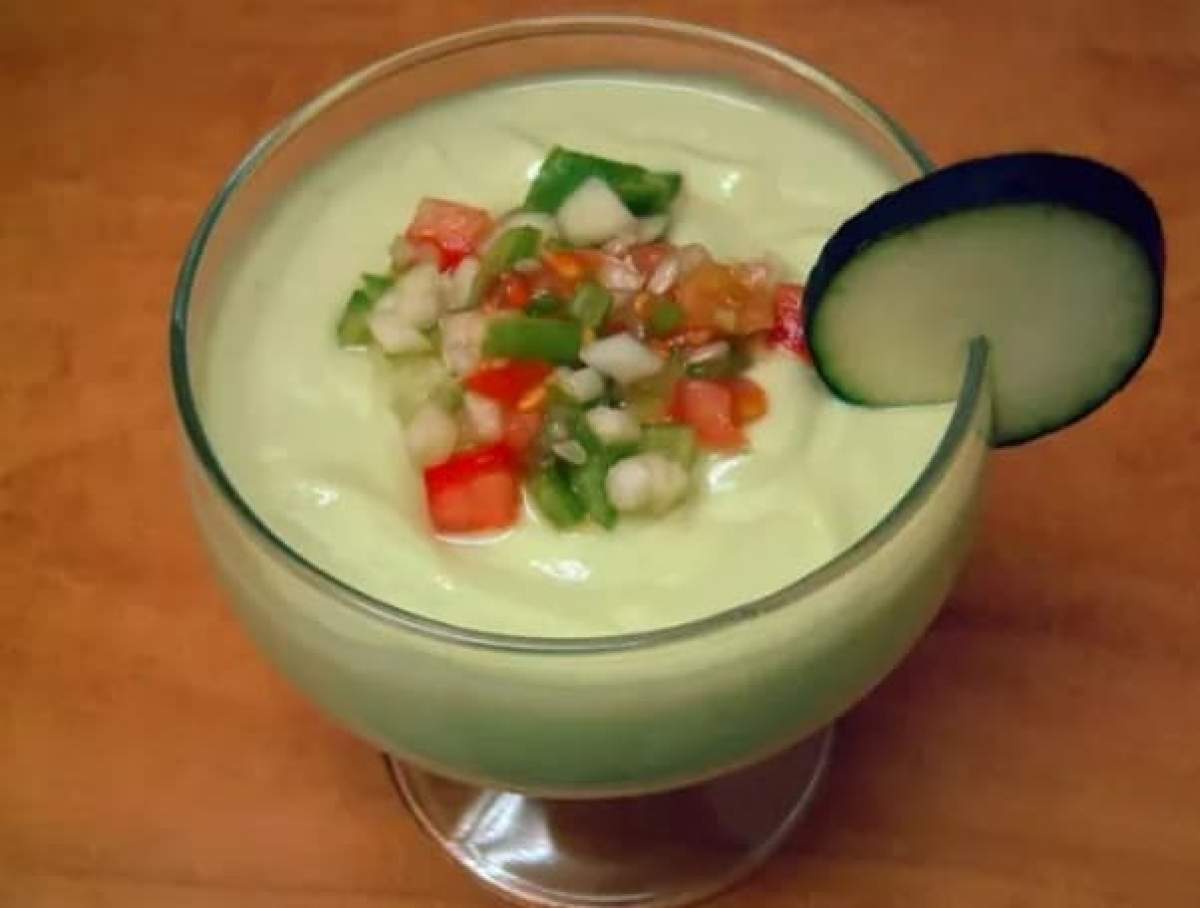Rețetă de gazpacho de avocado. Un preparat ideal pentru o masă în familie