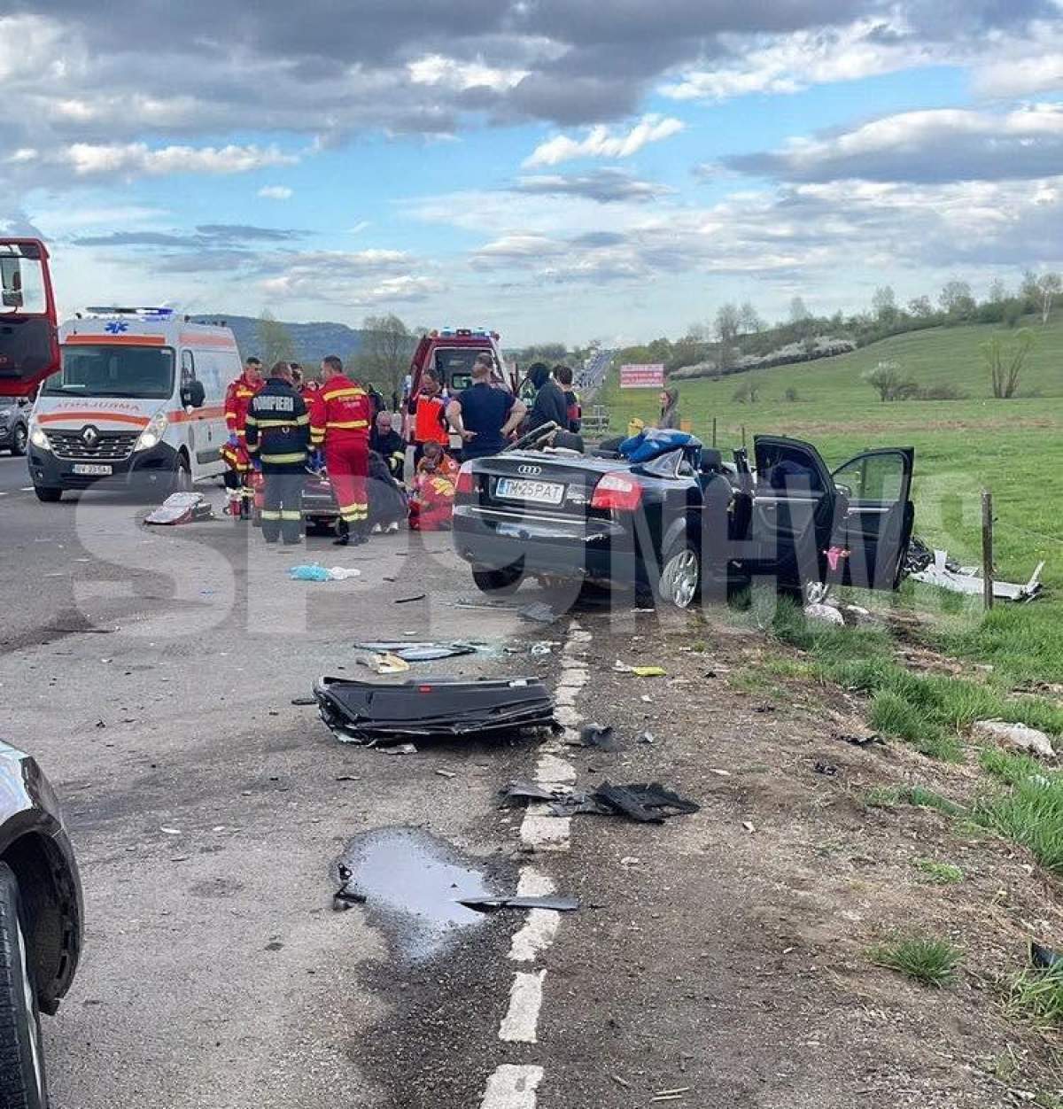 Accident grav între județele Sibiu și Brașov. Două persoane sunt resuscitate de medici Accident grav între județele Sibiu și Brașov. Două persoane sunt resuscitate de medici