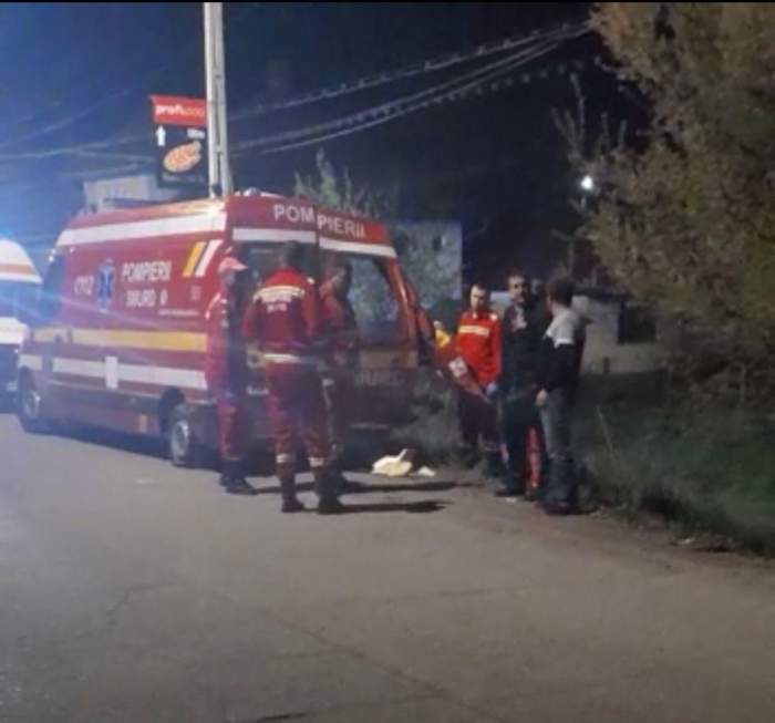 O ambulanță SMURD a fost lovită de tren în Maramureș. Pacienta a murit / FOTO