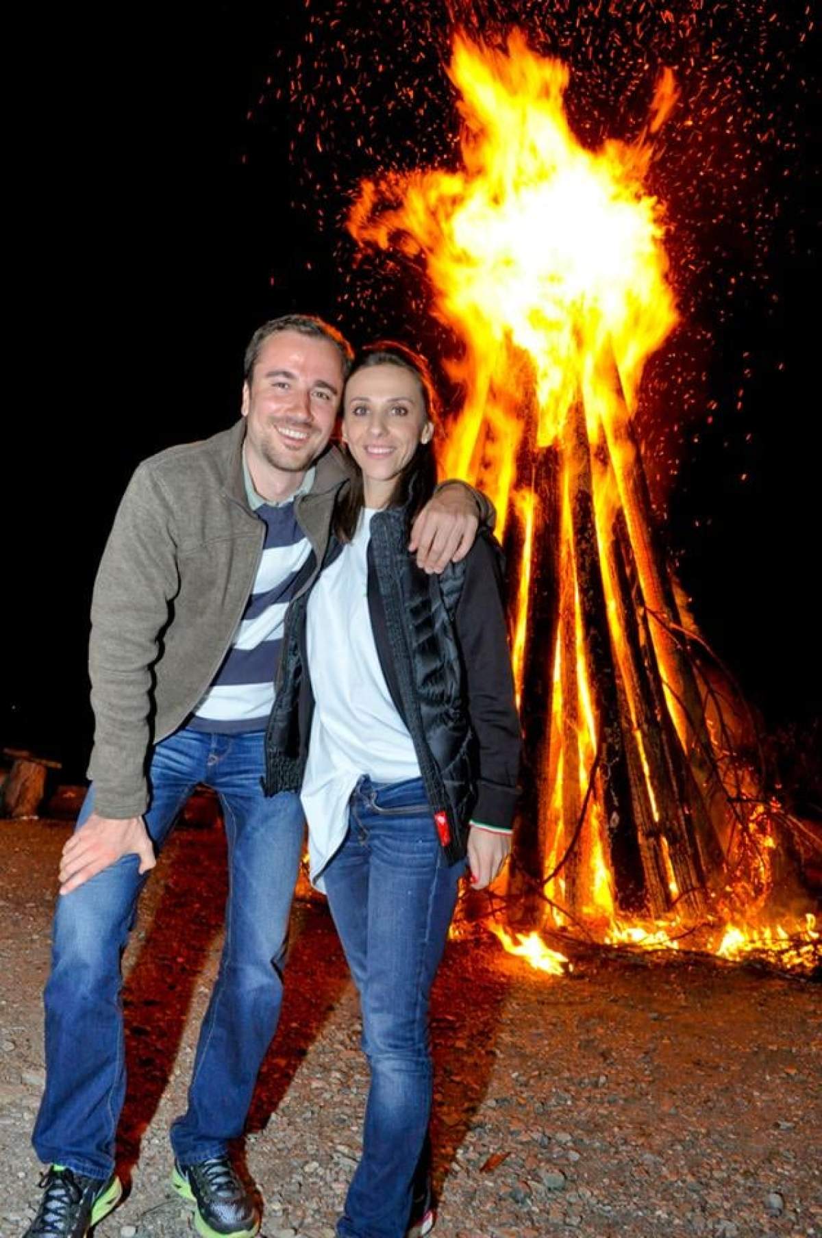 Andreea Răducan și soțul ei la foc de tabără Cum se simte Andreea Răducan după 5 ani de căsnicie: “Mi-aș dori să…”