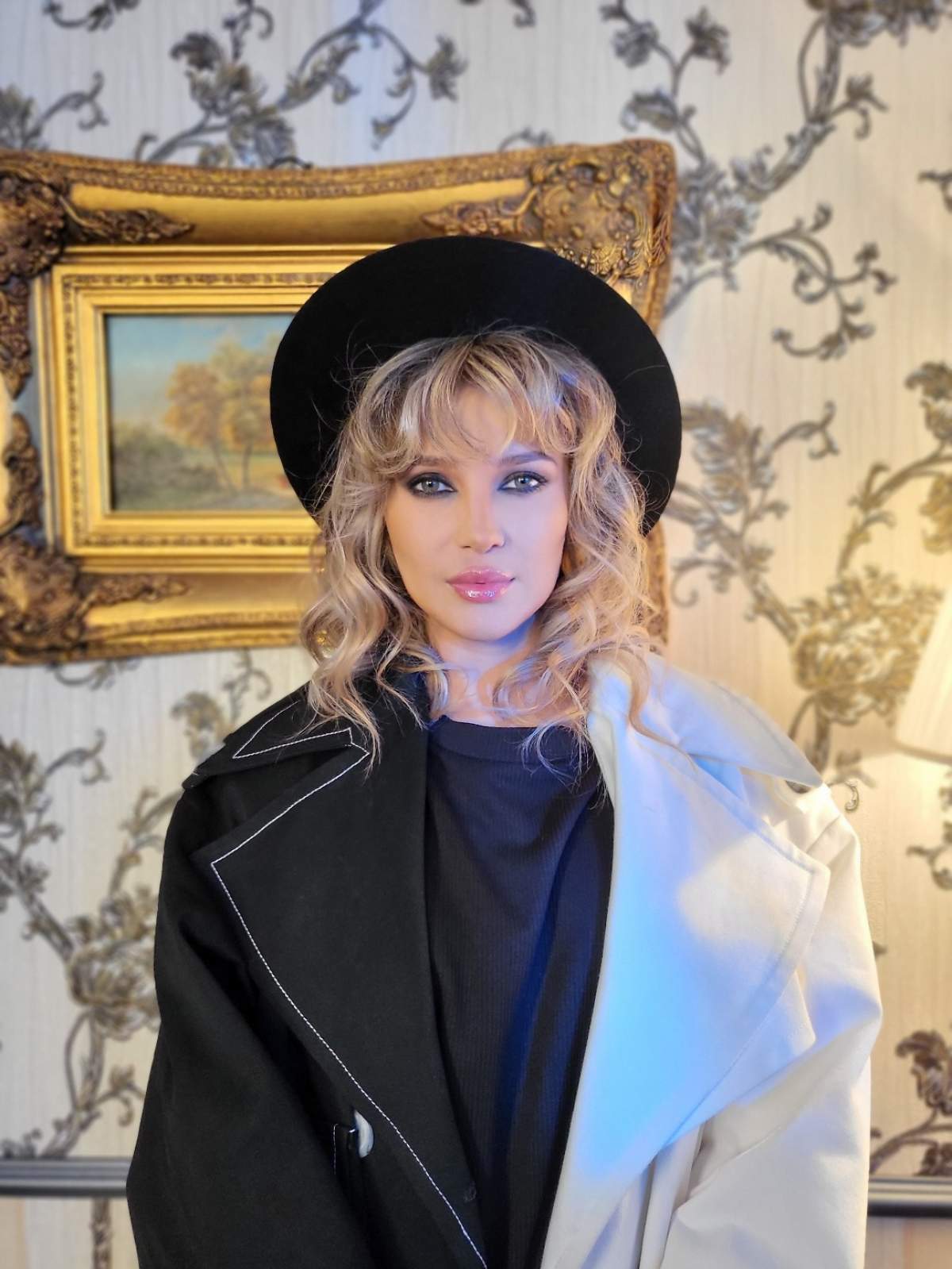 Lora a ajuns la terapie din cauza momentelor grele pe care le-a avut în viață: “Nu mai știi ce e real și ce nu” Lora a ajuns la terapie din cauza momentelor grele pe care le-a avut în viață: “Nu mai știi ce e real și ce nu”