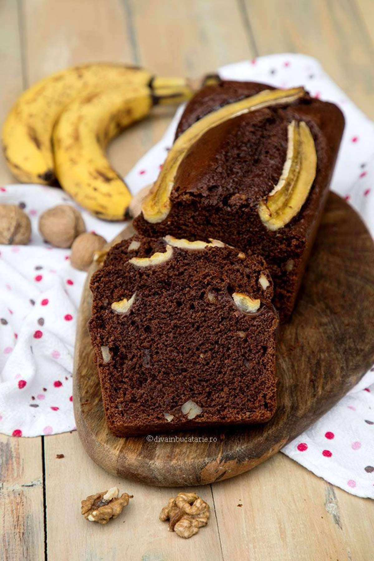 Rețetă de chec de post cu banane și cacao. Cel mai simplu și delicios desert