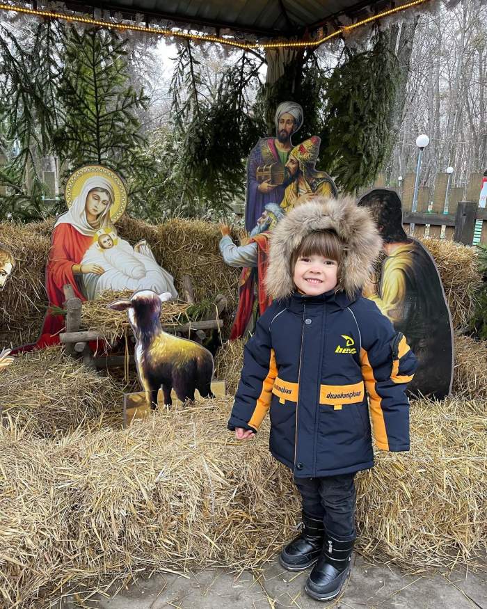 Sasha, băiețelul de patru ani, care s-a pierdut pe 10 martie încercând să fugă din Kiev, a fost găsit mort. ‘’Îngerașul nostru’’