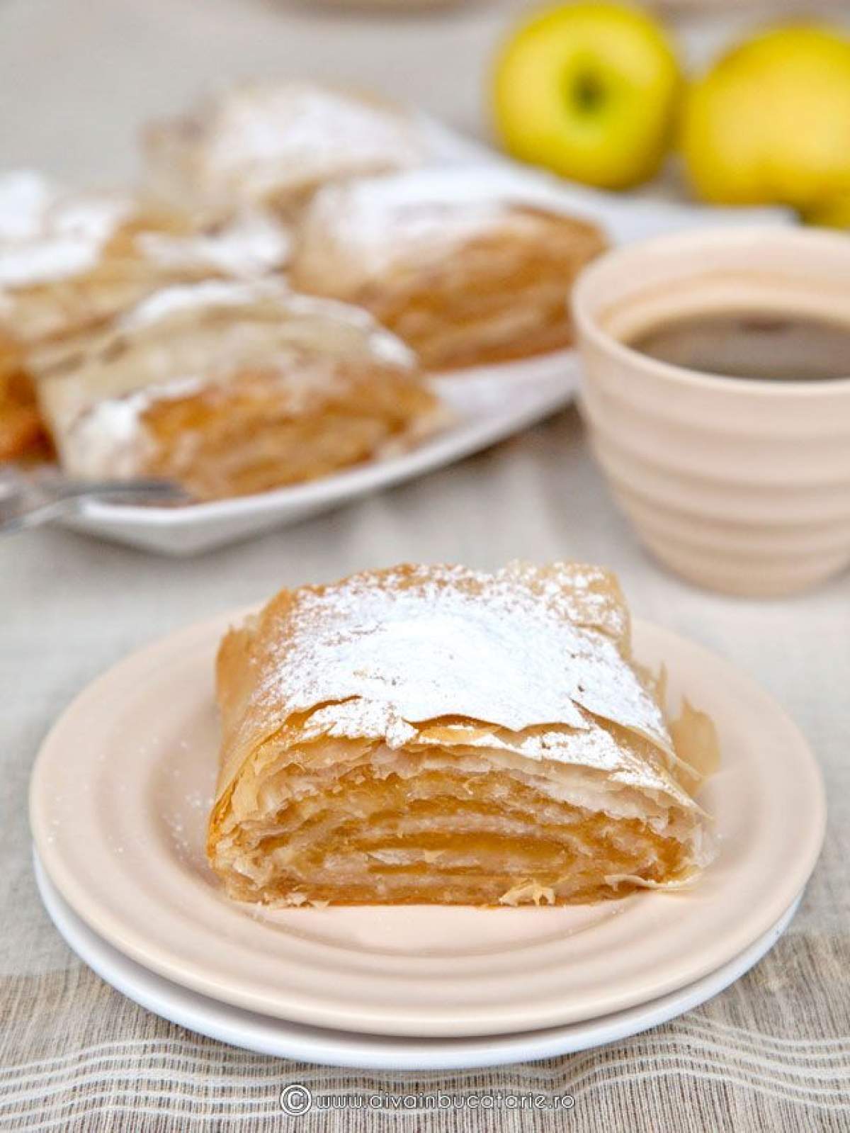 Rețetă de ștrudel cu mere de post. Un desert delicios și ușor de preparat