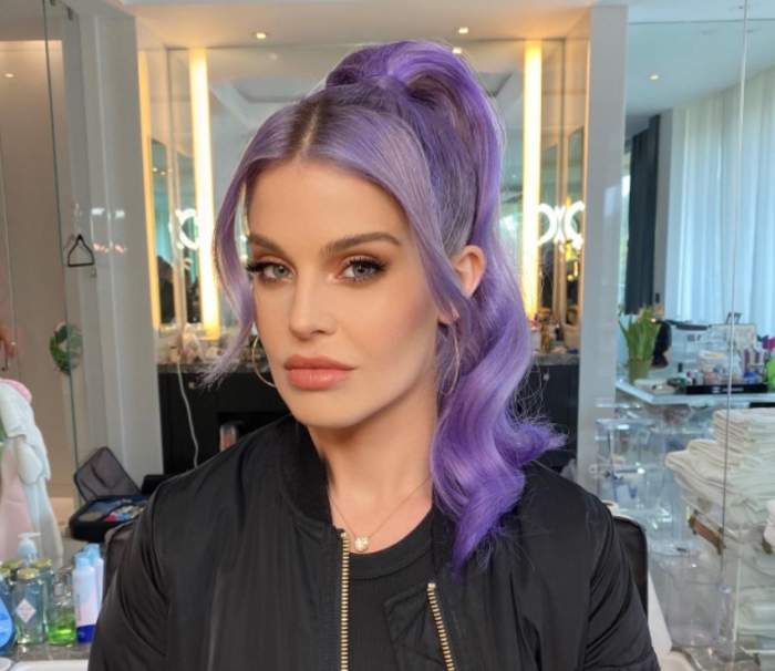 Kelly Osbourne machiată