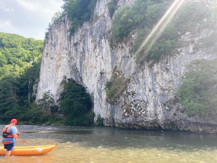 Plaja sălbatică din România care arată ca în Thailanda! Unde este locul secret, ascuns de ochii curioșilor