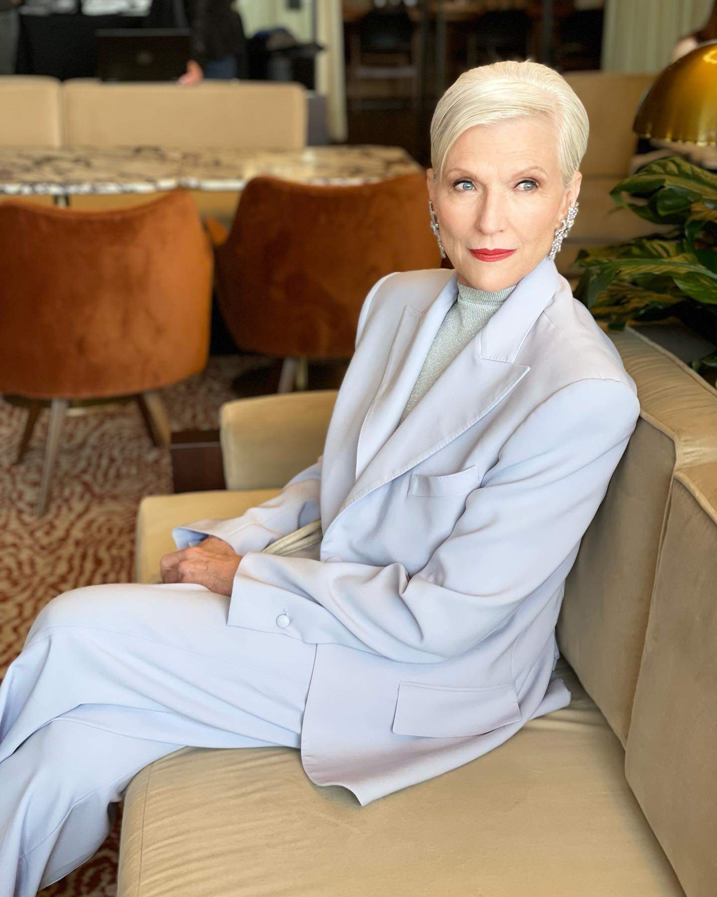 Cine este Maye Musk, mama lui Elon Musk. A pozat în costum de baie la 74 de ani