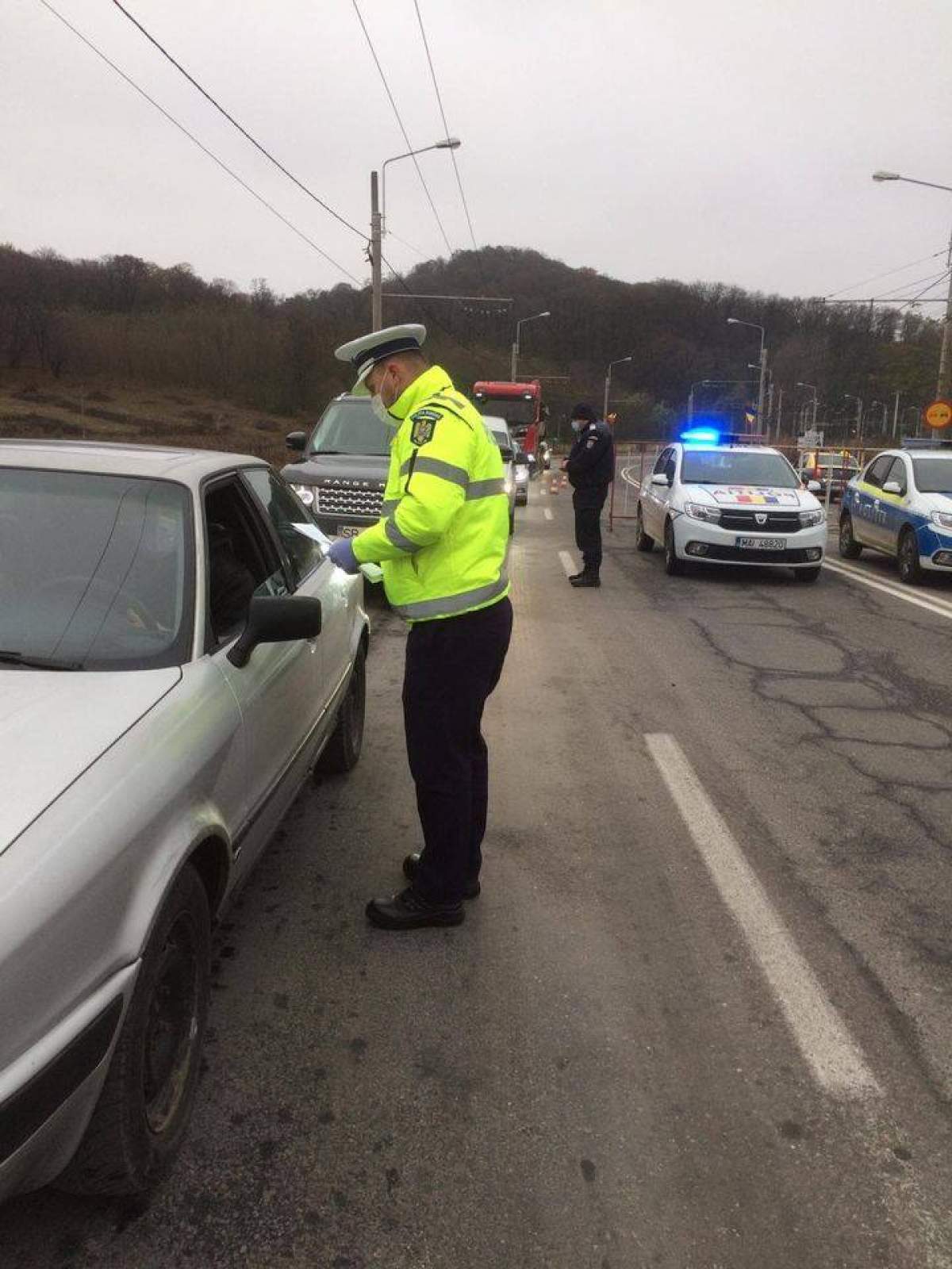 Șofer din Iași, lovit de polițiștii locali. Bărbatul a încercat să atace autoritățile din cauza unei amenzi