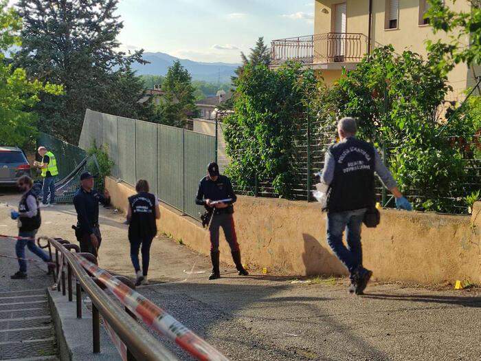 O mașină fără șofer a omorât un copil de 4 ani, în Italia. Autovehiculul a lovit alți cinci copiii care se jucau în curtea unei grădinițe / FOTO