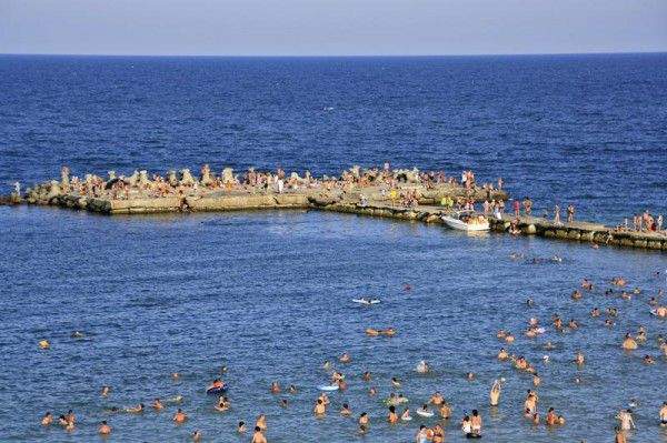 Stațiunea din România, cea mai ieftină! Plajă, mare și distracție, cu bani puțini! Aici orice român își permite un concediu / FOTO