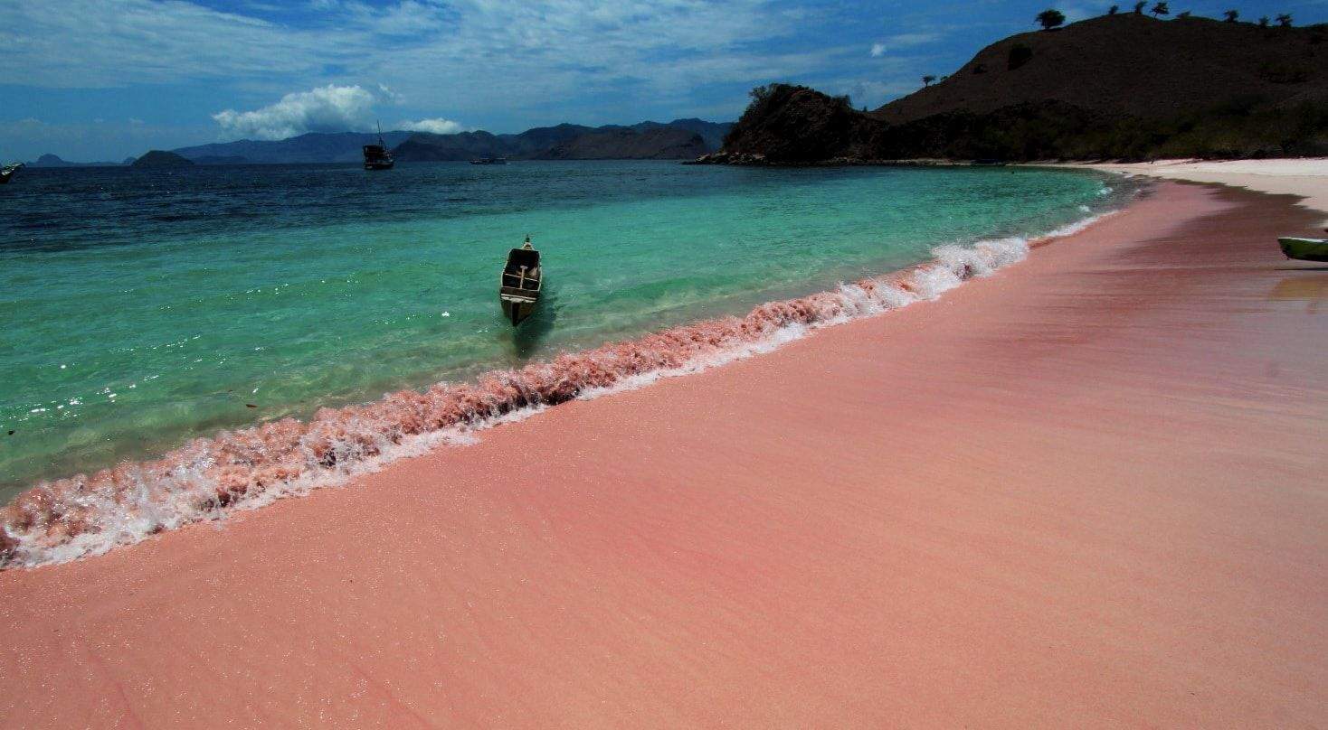 Cele mai frumoase plaje roz din lume. Sunt adevărate minuni ale naturii și destinații spectaculoase / FOTO