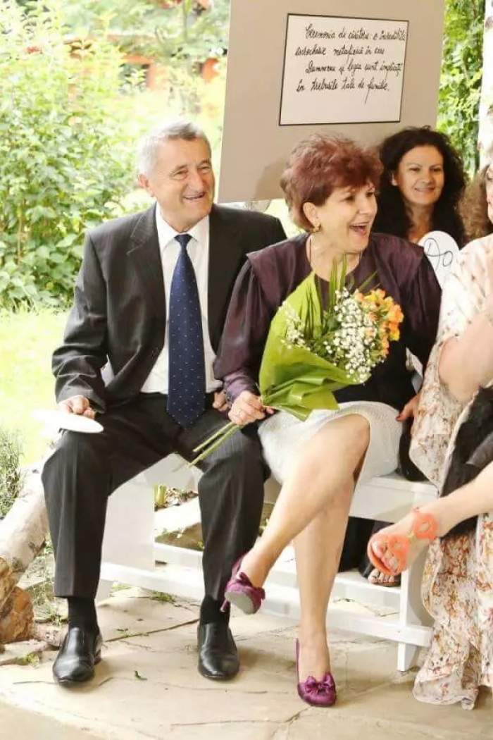 Cum arată mama Adelei Popescu. Prezentatoarea TV se mândrește cu femeia care i-a dat viață / FOTO