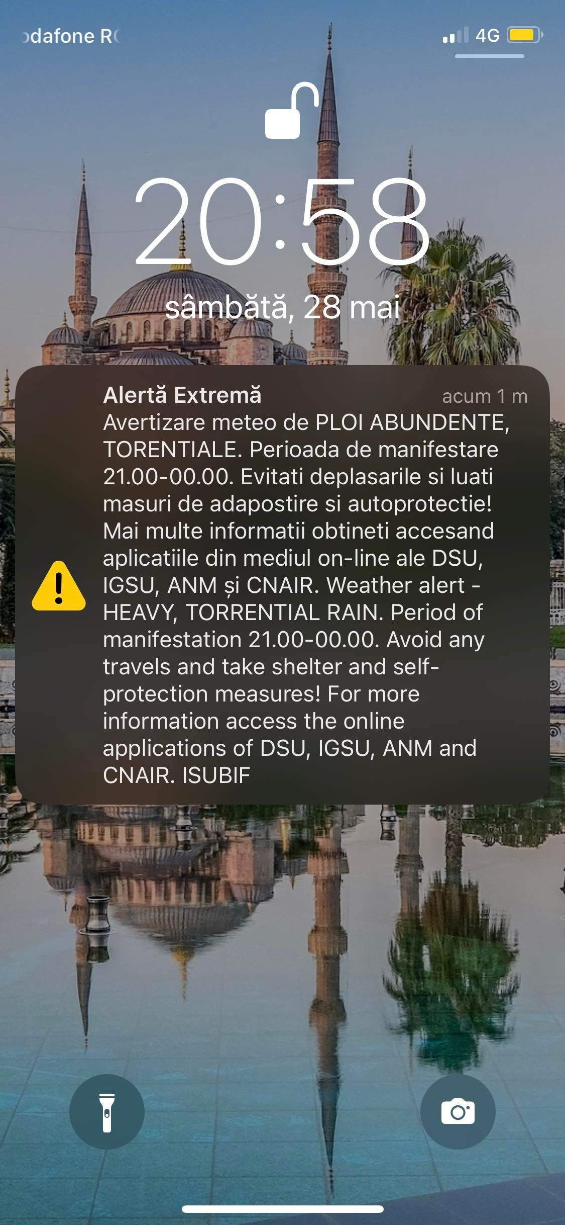 Bucureștenilor li s-a cerut să se adăpostească în case. Autoritățile au trimis mesaj RO-ALERT pentru fenomene meteo extreme