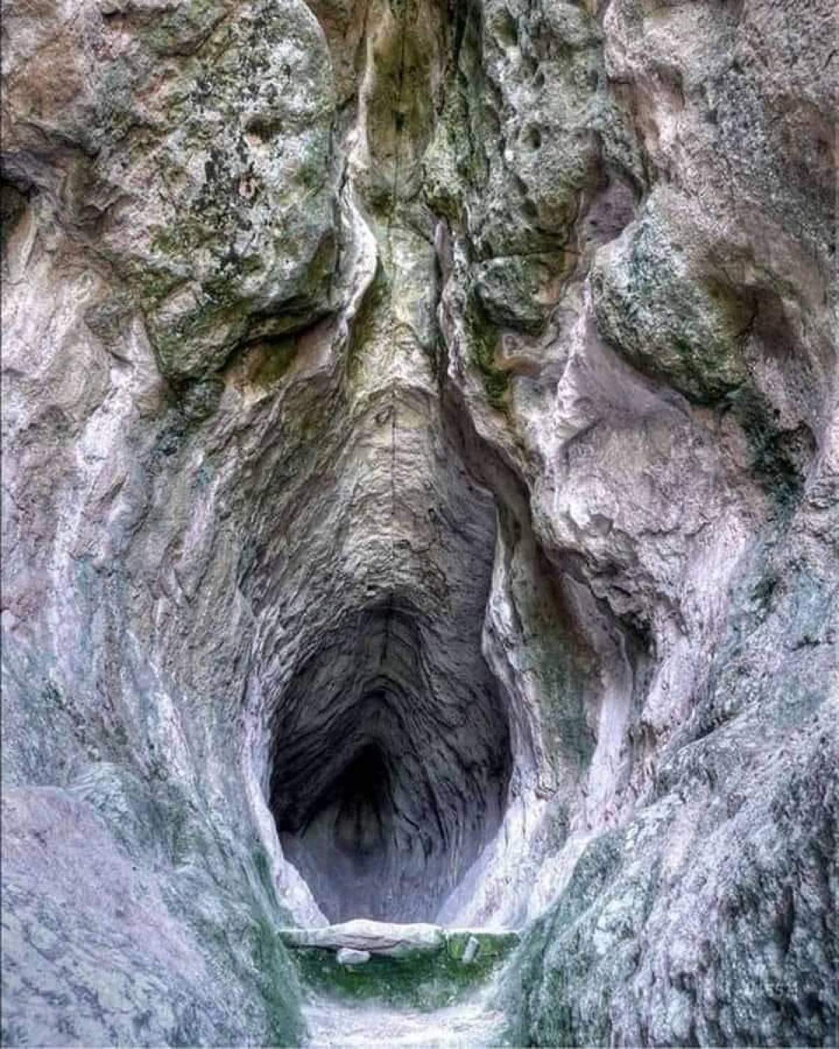Peșteră Locul unde vin cupluri de turiști care vor copii! De ce este considerat un templu sfânt. Ce s-a întamplat aici cu mii de ani în urmă / FOTO