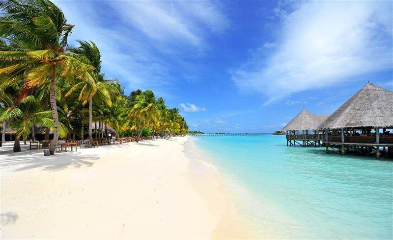 Cât costă o vacanță în Maldive. Destinația preferată a vedetelor din România