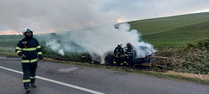 Grav accident de circulație în județul Iași. Șoferul, un tânăr în vârstă de 18 ani, a murit pe loc / FOTO