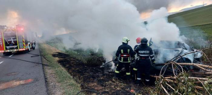 Grav accident de circulație în județul Iași. Șoferul, un tânăr în vârstă de 18 ani, a murit pe loc / FOTO