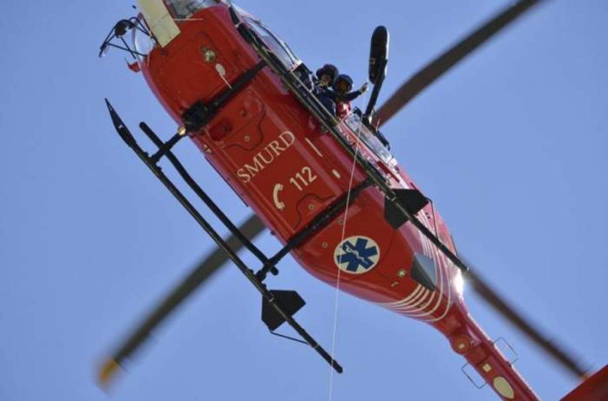 Un bărbat a murit, după ce a căzut de pe schela unei biserici, în Caraș-Severin. Medicii au intervenit cu un elicopter SMURD