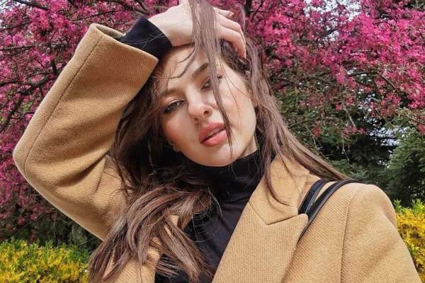 Lidia Buble recunoaște că are iubit?! Prima postare a artistei alături de bărbatul misterios din viața ei / FOTO