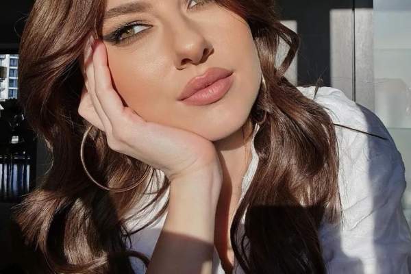 "Viața te-a așezat în brațele mele". Lidia Buble, declarație de dragoste pe Internet. Artista, vacanță în compania unui bărbat / FOTO