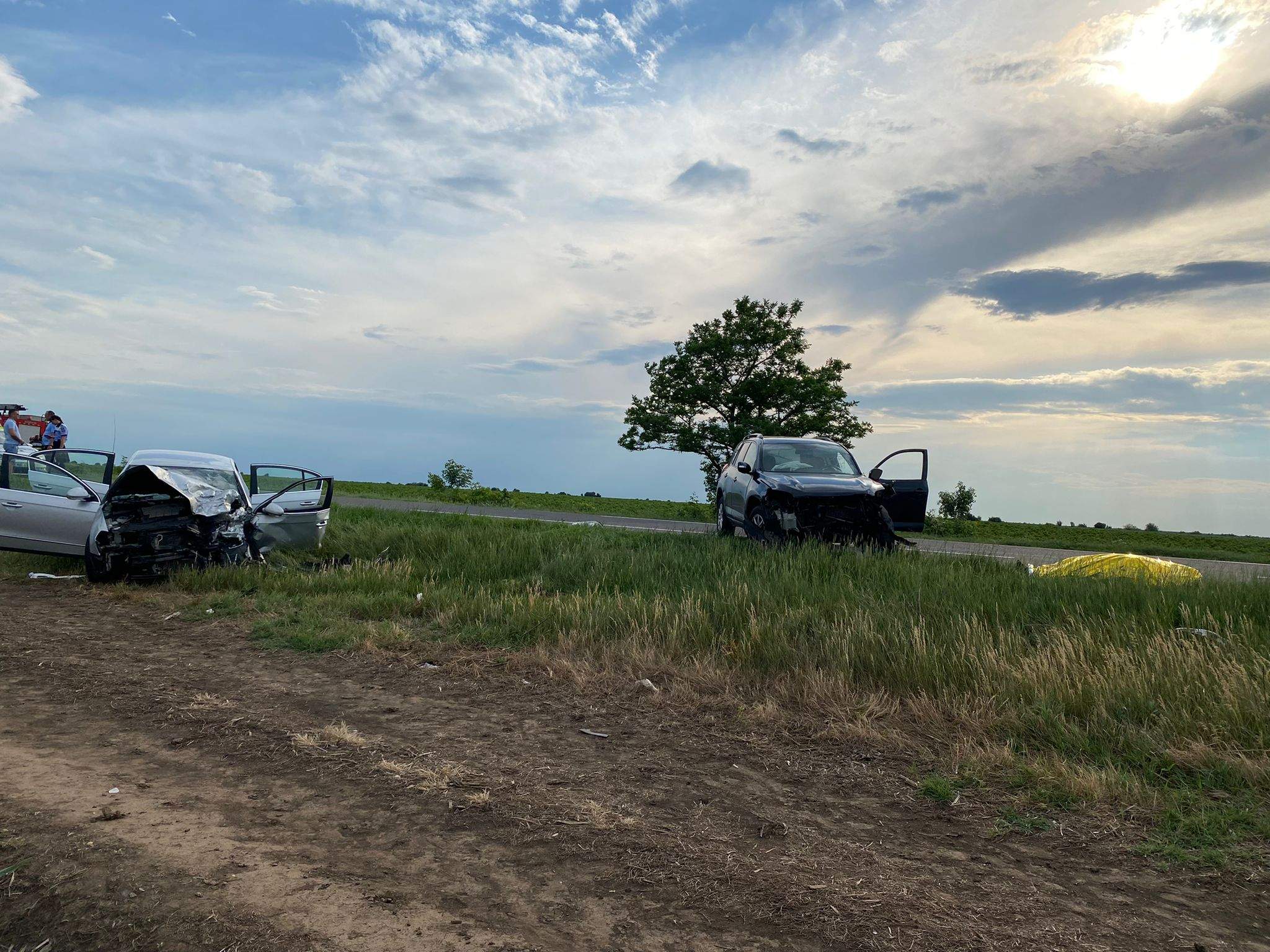 Accident cumplit în Buzău. Două persoane, dintre care un copil, au murit /FOTO