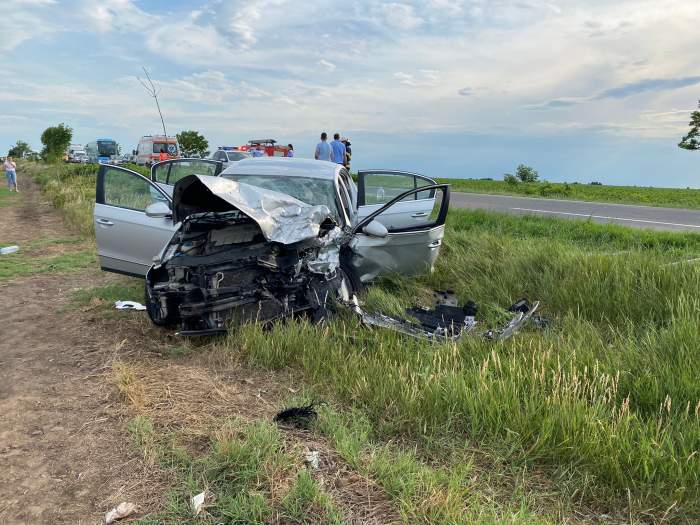 Accident cumplit în Buzău. Două persoane, dintre care un copil, au murit /FOTO