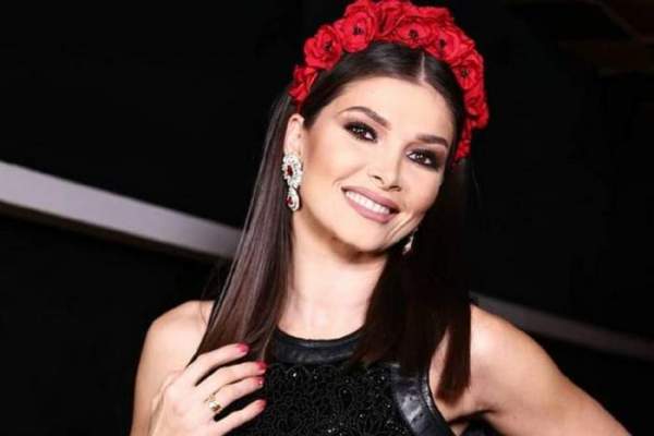 Alina Pușcaș, schimbare radicală de look înainte de a pleca în vacanță. Cum s-a vopsit prezentatoarea de la Te Cunosc de Undeva / FOTO