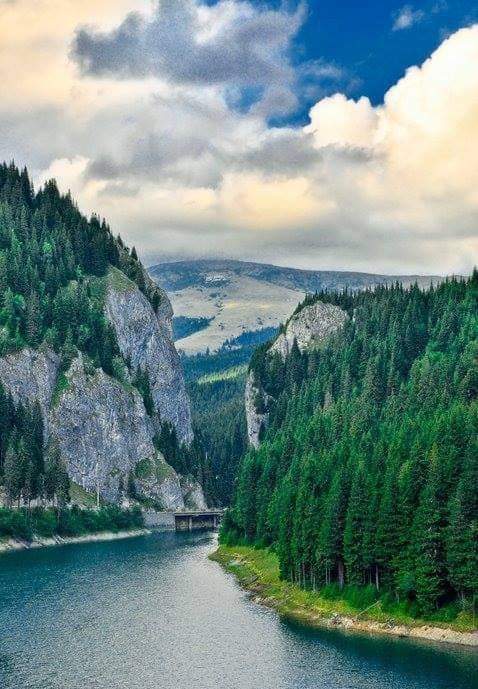 Locul din România unde găsești „Marea din Bucegi”.  Adela Popescu a rămas impresionată când a văzut imaginile de vis / FOTO