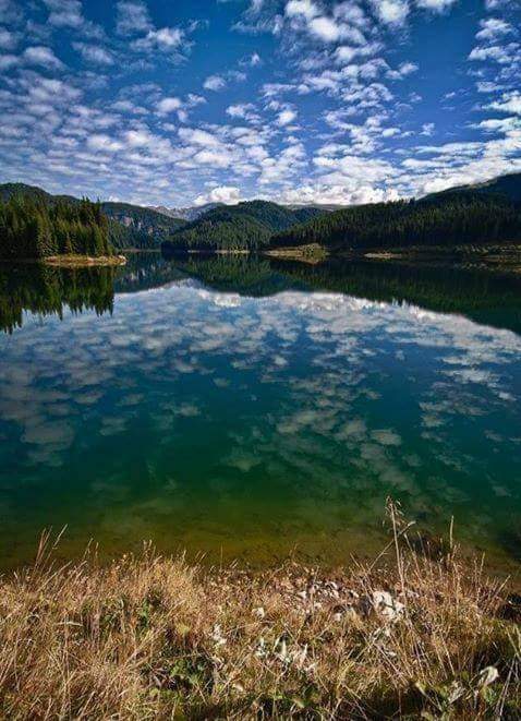 Locul din România unde găsești „Marea din Bucegi”.  Adela Popescu a rămas impresionată când a văzut imaginile de vis / FOTO