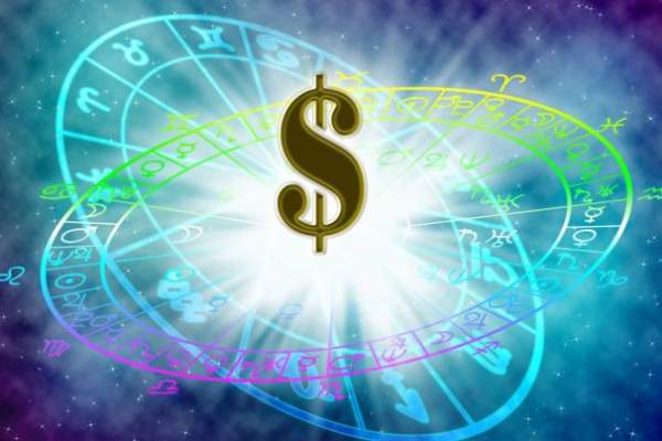 Două zodii cu lipici la bani în iulie. Au noroc în orice fac